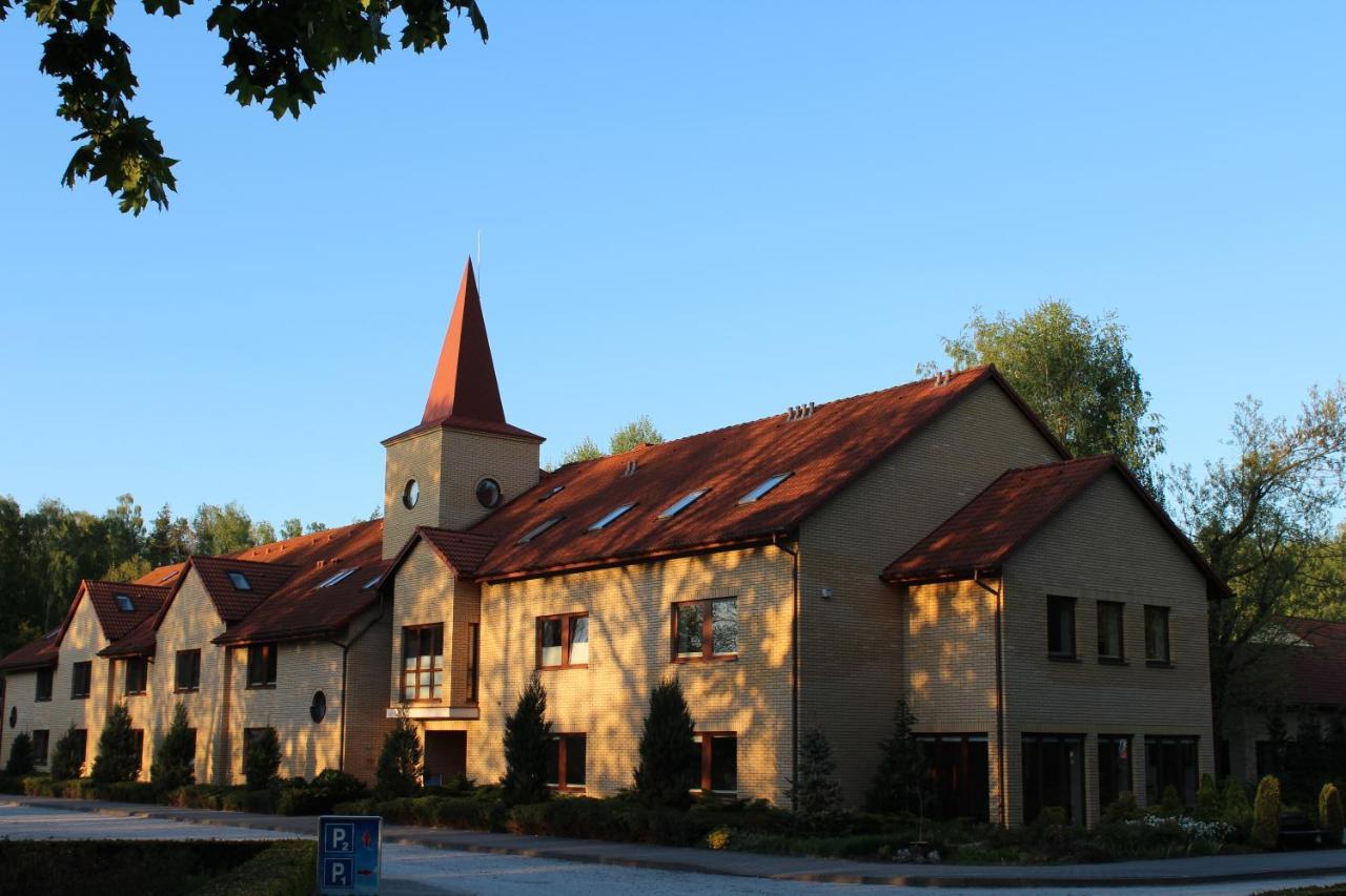Готель Uroczysko Porszewice - Osrodek Konferencyjno-Rekolekcyjny Паб'яніце Екстер'єр фото