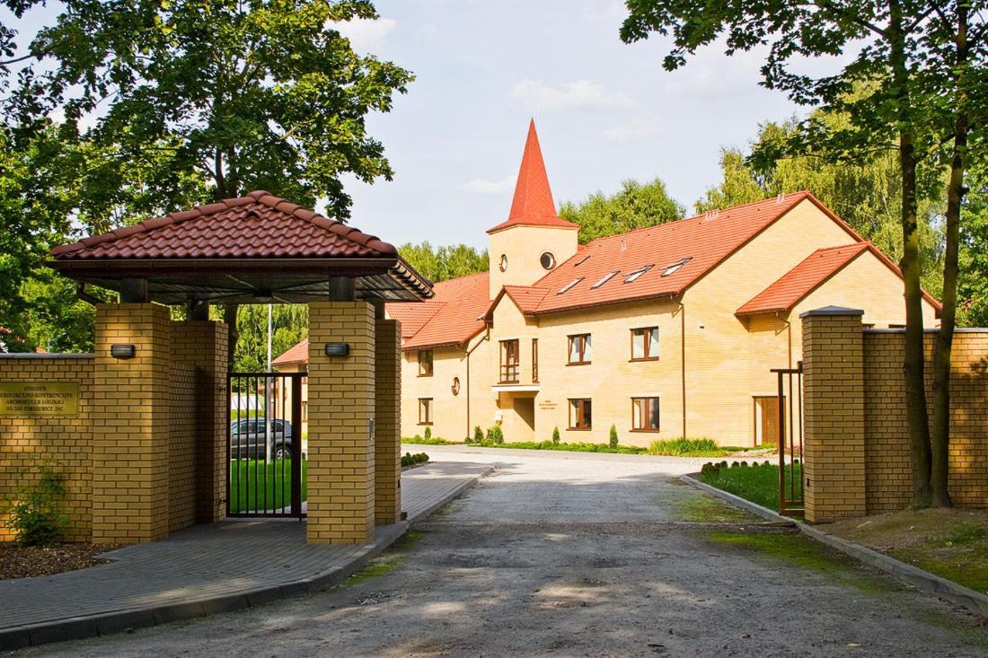 Готель Uroczysko Porszewice - Osrodek Konferencyjno-Rekolekcyjny Паб'яніце Екстер'єр фото