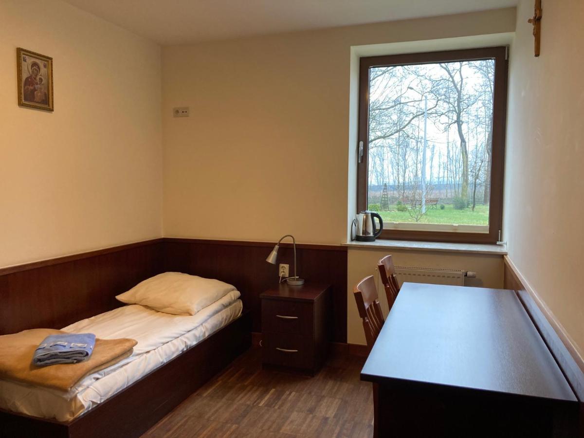 Готель Uroczysko Porszewice - Osrodek Konferencyjno-Rekolekcyjny Паб'яніце Екстер'єр фото